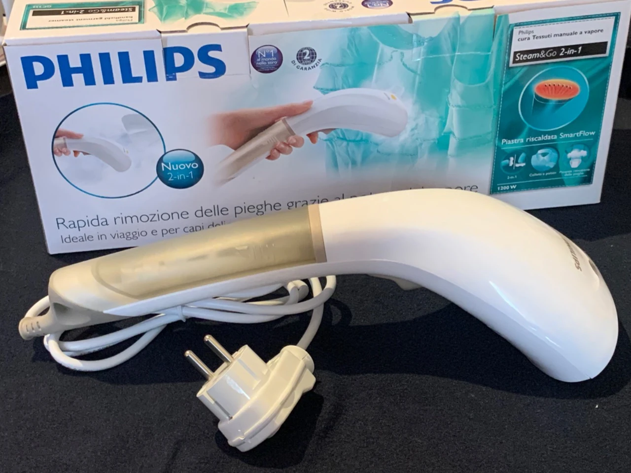 Philips electric handheld steamer with instruction manual – photo 2